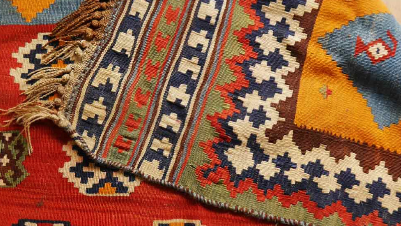 Qashqai rugs